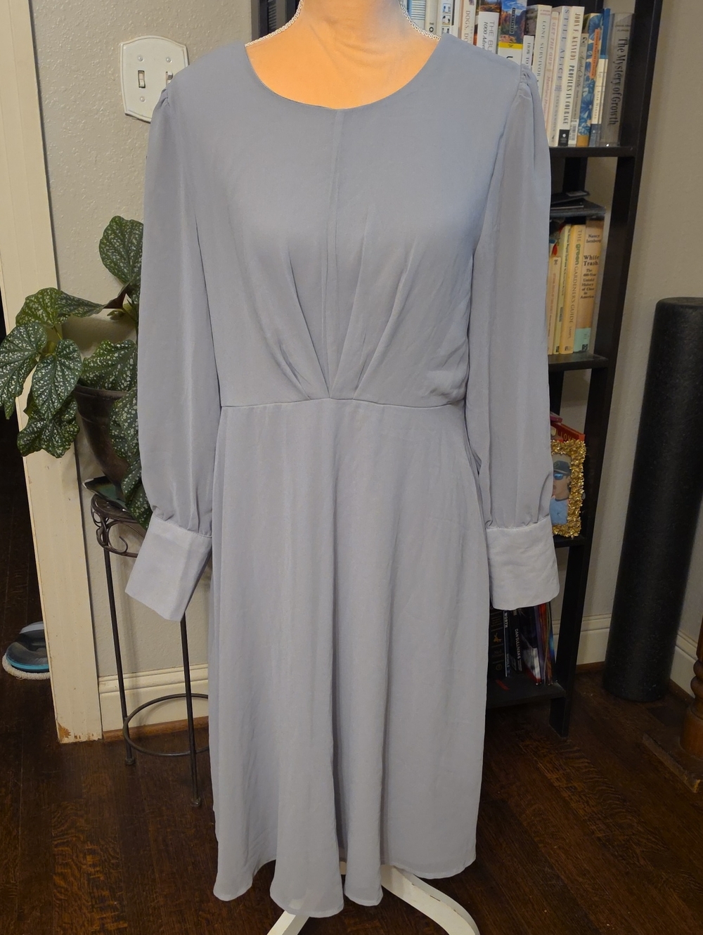 VENUS Blue Gray Long Sleeve Midi Dress Pleated Waist Flowy Elegant Size 14